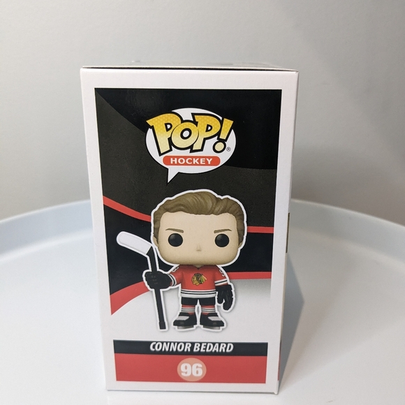 Funko Pop! NHL Blackhawks Connor Bedard - Picture 5 of 9